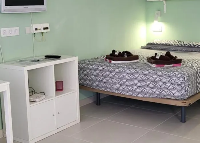 펜션 Cozy Studio, Wifi Free Pool View *