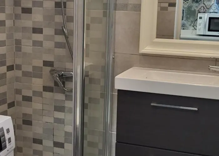 Cozy Studio, Wifi Free Pool View Playa de las Américas